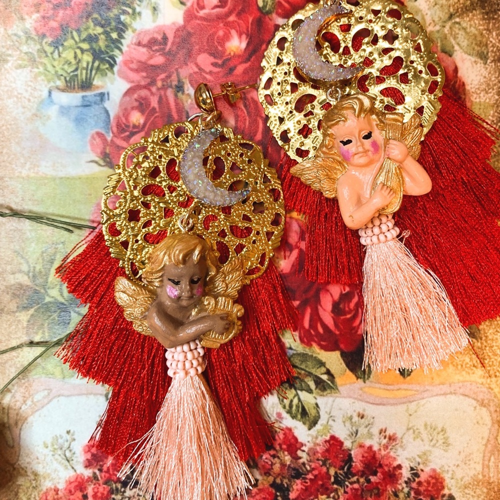 RETRO KITSCH VALENTINE ANGEL CHERUB CUPID STATEMENT EARRINGS - Picture 4 of 5